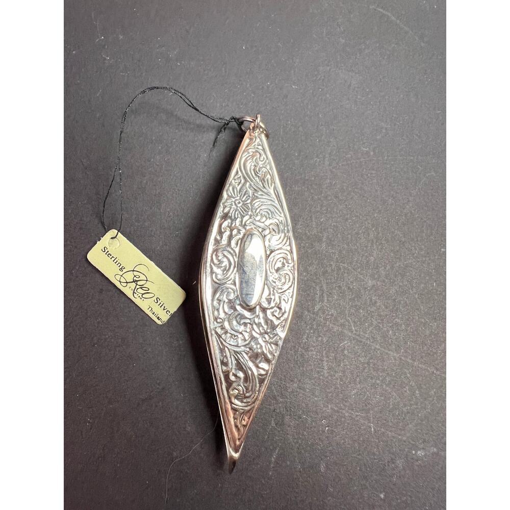 Vintage Reo Sterling Silver Tatting Shuttle Pendant Dead Stock